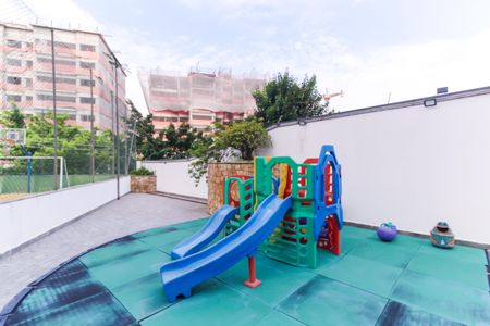 Apartamento para alugar com 180m², 3 quartos e 3 vagasÁrea comum - Playground