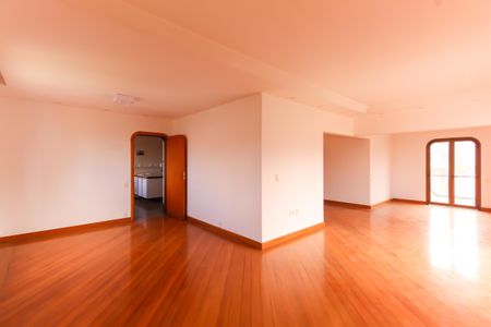 Apartamento para alugar com 180m², 3 quartos e 3 vagasSala