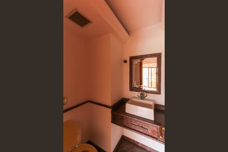 Apartamento para alugar com 180m², 3 quartos e 3 vagasLavabo