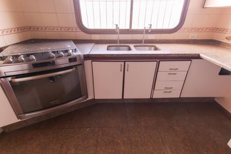 Apartamento para alugar com 180m², 3 quartos e 3 vagasCozinha