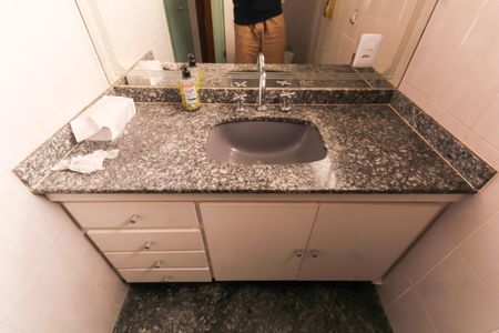 Apartamento para alugar com 180m², 3 quartos e 3 vagasBanheiro da Suíte 1