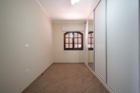 Casa à venda com 254m², 3 quartos e 6 vagas Casa à venda com 254m², 3 quartos e 6 vagasQuarto 2