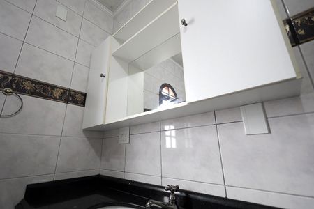 Casa à venda com 254m², 3 quartos e 6 vagas Casa à venda com 254m², 3 quartos e 6 vagasBanheiro 2