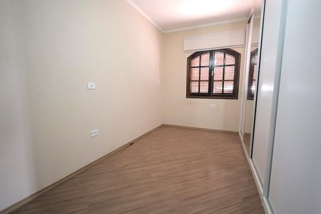 Casa à venda com 254m², 3 quartos e 6 vagas Casa à venda com 254m², 3 quartos e 6 vagasQuarto 2
