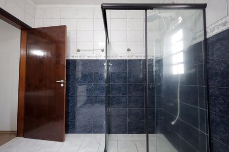 Casa à venda com 254m², 3 quartos e 6 vagas Casa à venda com 254m², 3 quartos e 6 vagasBanheiro Suíte