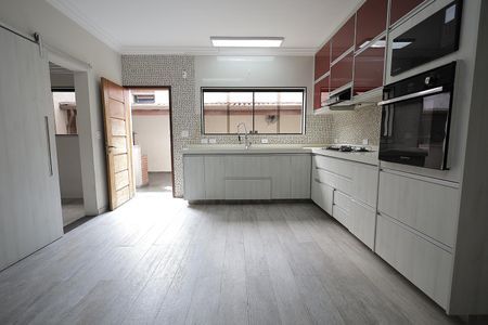Casa à venda com 254m², 3 quartos e 6 vagas Casa à venda com 254m², 3 quartos e 6 vagasCozinha