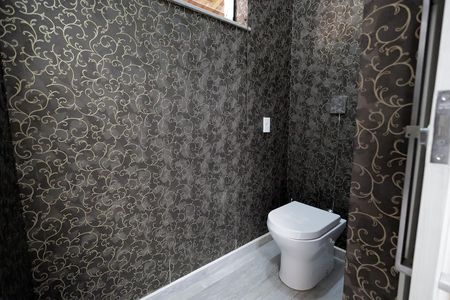 Casa à venda com 254m², 3 quartos e 6 vagas Casa à venda com 254m², 3 quartos e 6 vagasBanheiro