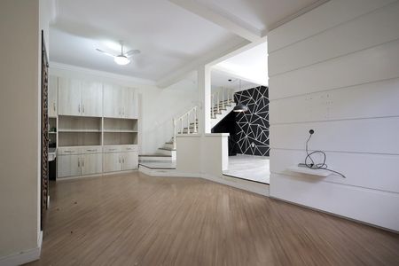 Sala de casa à venda com 3 quartos, 254m² em Vila Claudio, Santo André