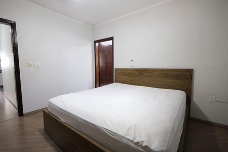 Casa à venda com 254m², 3 quartos e 6 vagas Casa à venda com 254m², 3 quartos e 6 vagasQuarto Suíte