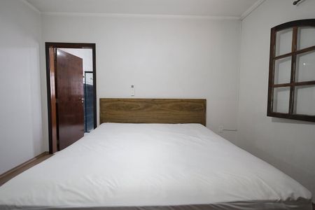 Casa à venda com 254m², 3 quartos e 6 vagas Casa à venda com 254m², 3 quartos e 6 vagasQuarto Suíte