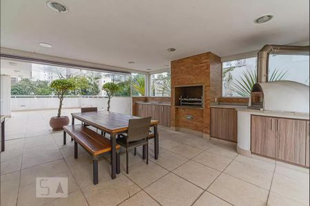 Apartamento à venda com 188m², 4 quartos e 3 vagas Apartamento à venda com 188m², 4 quartos e 3 vagasÁrea comum - Churrasqueira
