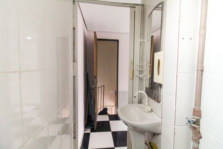 Banheiro de casa para alugar com 1 quarto, 25m² em Cidade Líder, São Paulo