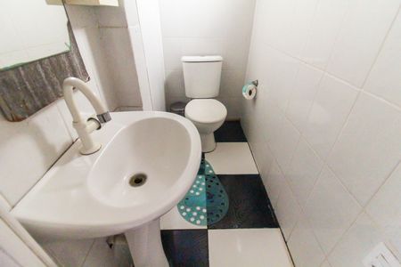 Banheiro de casa para alugar com 1 quarto, 25m² em Cidade Líder, São Paulo