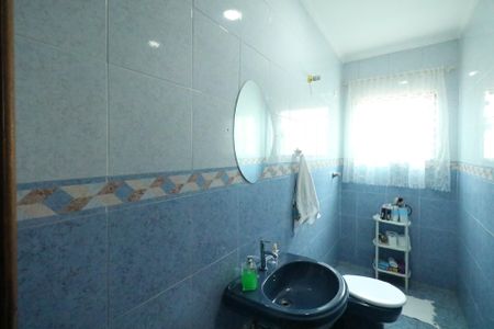 Casa à venda com 309m², 4 quartos e 3 vagas Casa à venda com 309m², 4 quartos e 3 vagasBanheiro Social