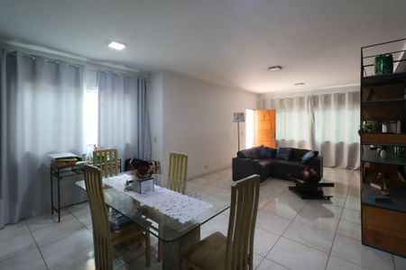 Sala de casa à venda com 4 quartos, 309m² em Fundação, São Caetano do Sul
