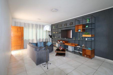 Casa à venda com 309m², 4 quartos e 3 vagas Casa à venda com 309m², 4 quartos e 3 vagasSala