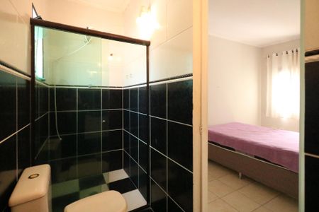 Casa à venda com 309m², 4 quartos e 3 vagas Casa à venda com 309m², 4 quartos e 3 vagasBanheiro da Suíte 3