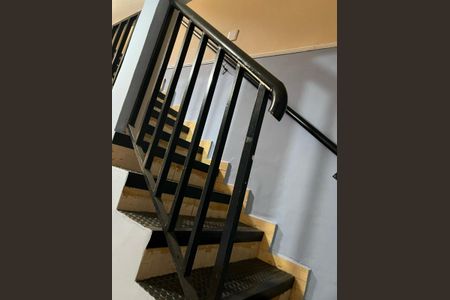 Casa à venda com 200m², 2 quartos e 2 vagas Casa à venda com 200m², 2 quartos e 2 vagasFoto 03