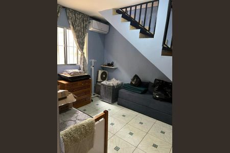 Foto 01 de casa à venda com 2 quartos, 200m² em Jardim Guanca, São Paulo