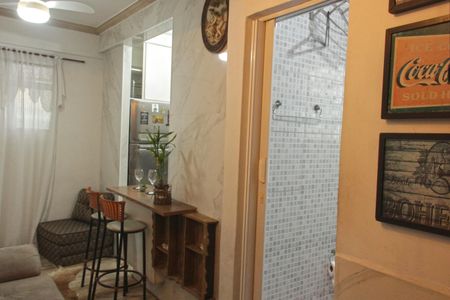 Sala de apartamento para alugar com 1 quarto, 40m² em Gonzaga, Santos