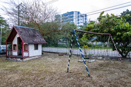 Apartamento para alugar com 45m², 2 quartos e 1 vaga Apartamento para alugar com 45m², 2 quartos e 1 vagaÁrea comum - Playground