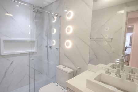 Apartamento à venda com 147m², 3 quartos e 4 vagasBanheiro 1