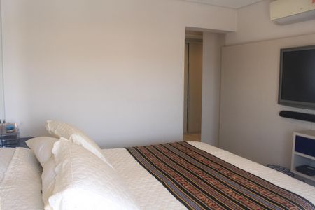 Apartamento à venda com 147m², 3 quartos e 4 vagasSuíte 1