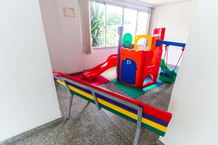 Apartamento para alugar com 75m², 2 quartos e 1 vagaHall e Brinquedoteca