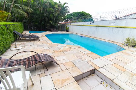 Apartamento para alugar com 75m², 2 quartos e 1 vagaPiscina