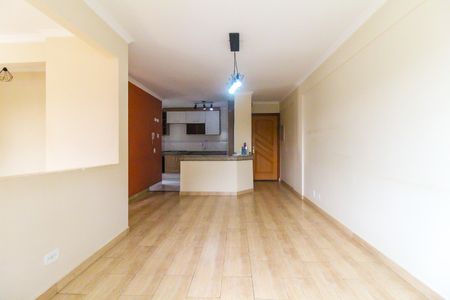 Apartamento para alugar com 75m², 2 quartos e 1 vagaSala