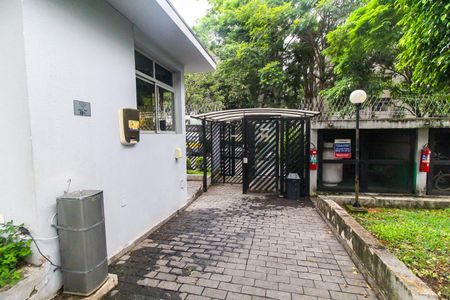 Apartamento para alugar com 75m², 2 quartos e 1 vagaEntrada