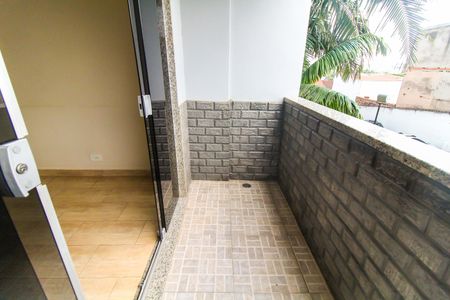 Apartamento para alugar com 75m², 2 quartos e 1 vagaVaranda