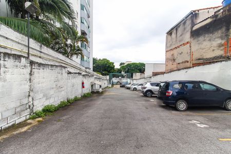 Apartamento para alugar com 75m², 2 quartos e 1 vagaÁrea comum