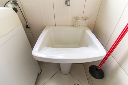 Apartamento para alugar com 75m², 2 quartos e 1 vagaÁrea de Serviço