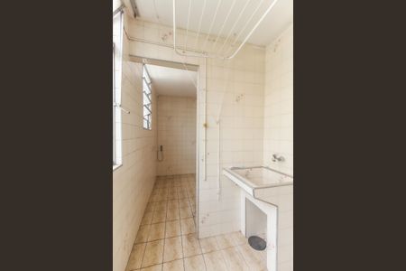 Apartamento à venda com 54m², 2 quartos e 1 vaga Apartamento à venda com 54m², 2 quartos e 1 vagaCozinha e Área de Serviço