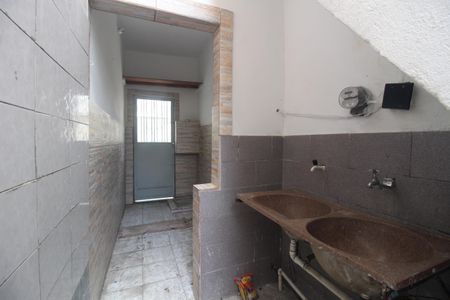 Casa para alugar com 180m², 1 quarto e sem vagaÁrea de Serviço