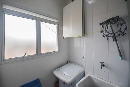 Apartamento para alugar com 56m², 2 quartos e 1 vagaÁrea de Serviço