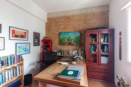 Apartamento para alugar com 130m², 3 quartos e 1 vaga Apartamento para alugar com 130m², 3 quartos e 1 vagaQuarto