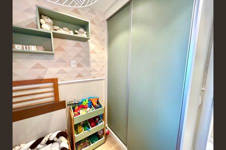 Apartamento à venda com 75m², 3 quartos e 2 vagasQuarto 2