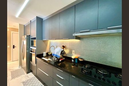 Apartamento à venda com 75m², 3 quartos e 2 vagasCozinha