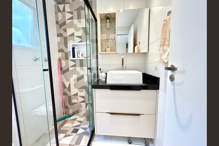 Apartamento à venda com 75m², 3 quartos e 2 vagasBanheiro da Suíte