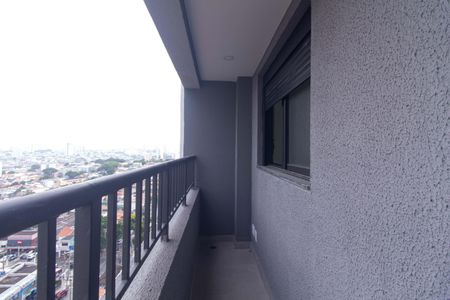 Apartamento à venda com 28m², 1 quarto e sem vagaVaranda e Área de serviço