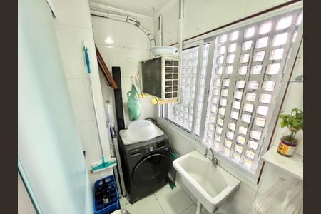 Apartamento à venda com 64m², 2 quartos e 1 vaga Apartamento à venda com 64m², 2 quartos e 1 vagaÁrea de Serviço