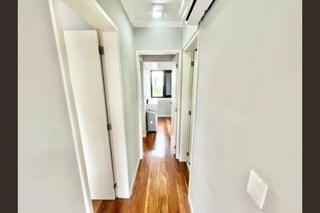 Apartamento à venda com 64m², 2 quartos e 1 vaga Apartamento à venda com 64m², 2 quartos e 1 vagaCorredor