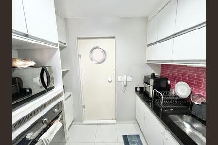 Apartamento à venda com 64m², 2 quartos e 1 vaga Apartamento à venda com 64m², 2 quartos e 1 vagaCozinha