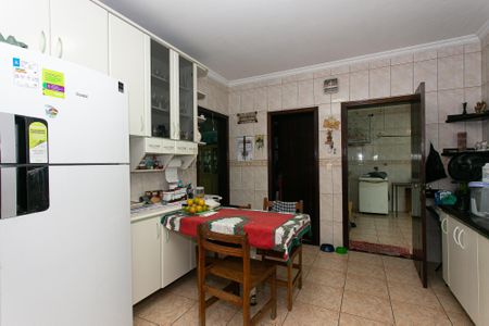 Casa à venda com 250m², 4 quartos e 5 vagas Casa à venda com 250m², 4 quartos e 5 vagasCozinha