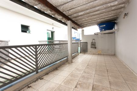 Casa à venda com 250m², 4 quartos e 5 vagas Casa à venda com 250m², 4 quartos e 5 vagasSalão