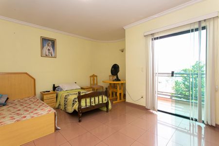 Suíte de casa para alugar com 4 quartos, 250m² em Penha de França, São Paulo