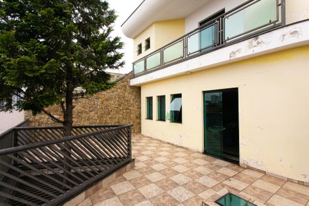 Casa à venda com 250m², 4 quartos e 5 vagas Casa à venda com 250m², 4 quartos e 5 vagasVaranda da Sala