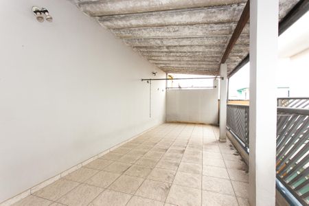 Casa à venda com 250m², 4 quartos e 5 vagas Casa à venda com 250m², 4 quartos e 5 vagasSalão